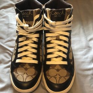 Gently used coach shoes